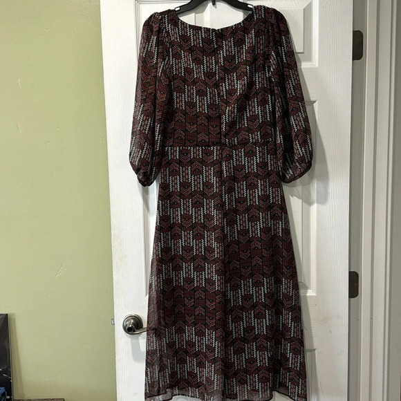 CHAPS Beautiful Dress - Picture 8 of 12